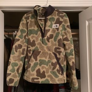 North Face Campshire Sherpa fleece